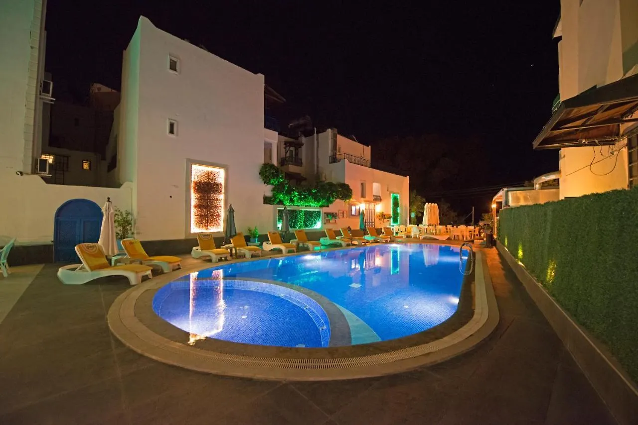 Hotel Bleu Nuit location